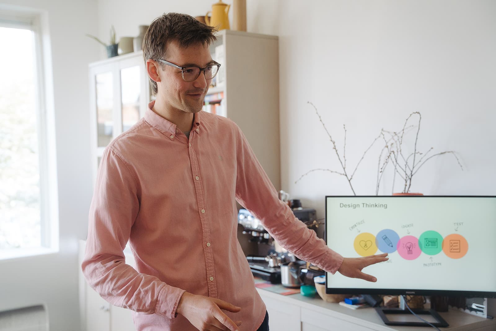 Stanley geeft een workshop over Design Thinking